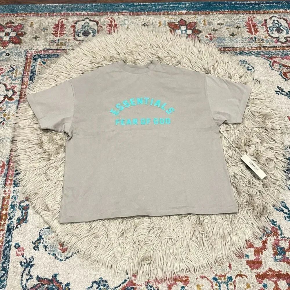 Fear of God Essentials Heavy Jersey Tshirt  size medium